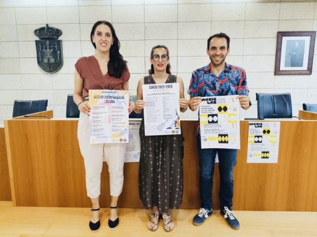 Se presenta la amplia y variada oferta formativa de la Escuela de Música de la Agrupación Musical de Totana para el curso 2025/2026