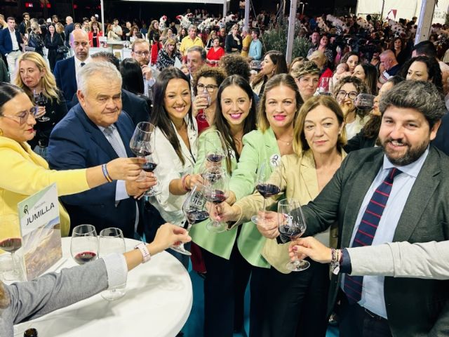 Inauguran la II Feria de Turismo de Interior de la Región de Murcia, que cuenta con la participación de 19 municipios que pondrán en valor sus principales bondades y atractivos