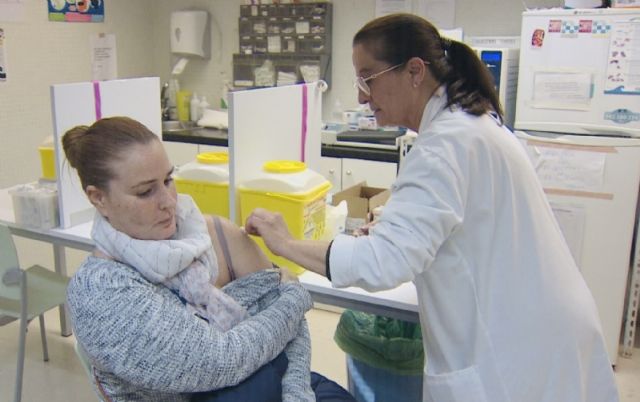 La campaña de vacunación de la gripe comienza hoy en su fase general en los centros de salud y puntos habituales de la Región de Murcia