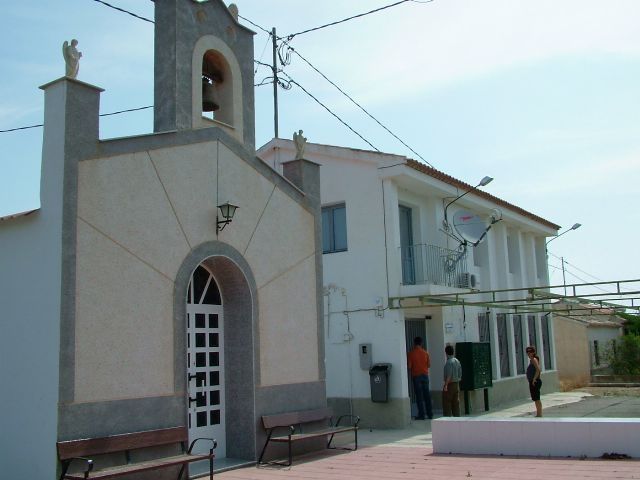 El Ayuntamiento cede un local municipal a la Asociación de Vecinos del Raiguero Bajo para dinamizar la vida sociales de esta diputación