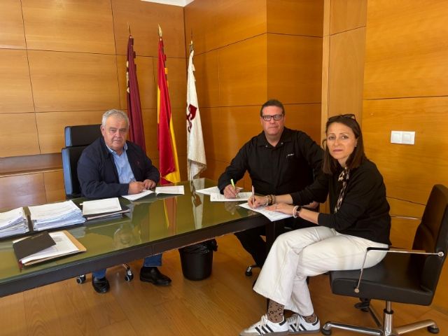 Suscriben un convenio con la Asociación de Vecinos San Francisco para la cesión del local social que permita la dinamización del barrio un año más