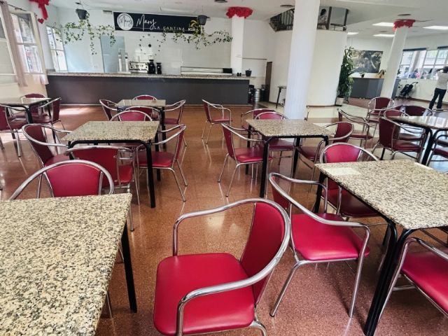 Licitan la concesión del Servicio de Cafetería-Cantina del Centro Municipal de Persona Mayores de la plaza Balsa Vieja