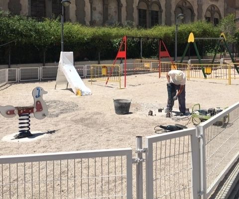 Acometen trabajos de mejora y acondicionamiento en el 'Parque Azul', en la zona de la urbanización 'La Verja'