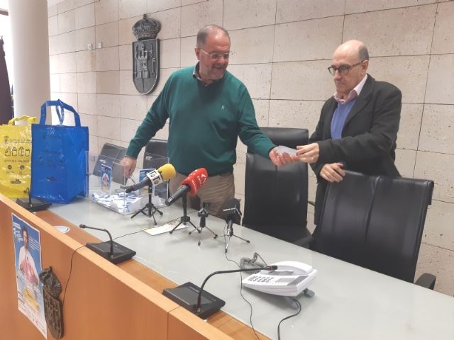 Efectúan el sorteo del ganador del concurso de la campaña de sensibilización ambiental sobre reciclaje de residuos 'Piensa con los pulmones'