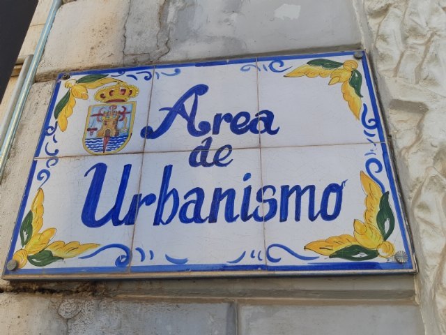 La Dirección General de Territorio y Arquitectura convoca al equipo técnico del Ayuntamiento a mantener la primera reunión de trabajo sobre el Plan General Municipal