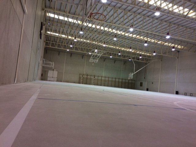 Se reparará la cubierta y el pavimento deportivo interior del Pabellón de Deportes del Complejo 'Valle del Guadalentín', en la pedanía de El Paretón