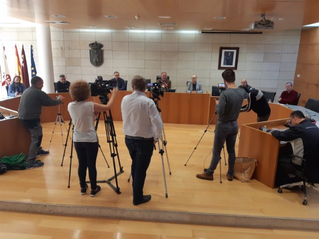 El Ayuntamiento aconseja el cierre inminente de todos los establecimientos comerciales y de hostelería