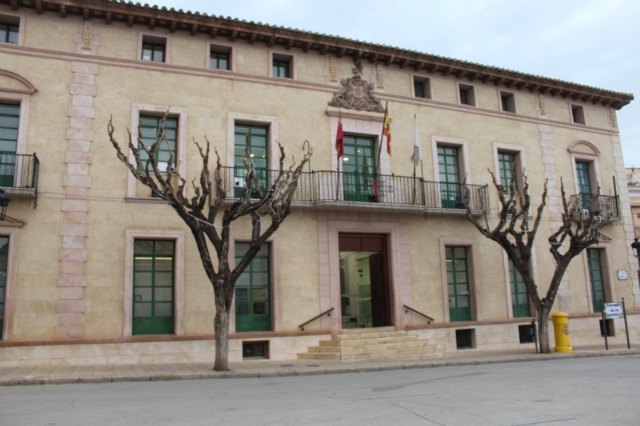 Desisten del procedimiento de licitación para contratar una póliza de seguro de responsabilidad civil-patrimonial del Ayuntamiento de Totana
