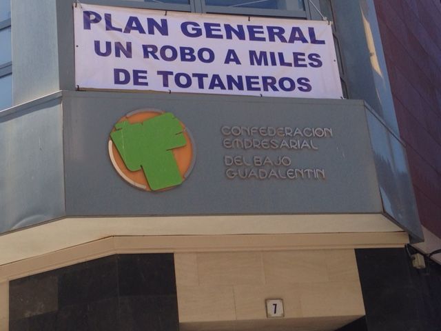 El catedrático de derecho administrativo Santiago González-Varas dará mañana una charla en CEBAG sobre el PGMO de Totana