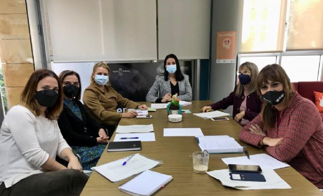 La Comunidad ofrece a Totana atención psicológica a menores expuestos a violencia de género y el programa ´Sensibiliza T´ de formación