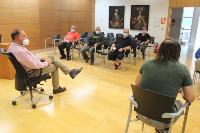 El Mercadillo Semanal se retomará ya este próximo miércoles con 32 puestos de alimentación exclusivamente en un tramo reducido de la avda. Rambla de La Santa