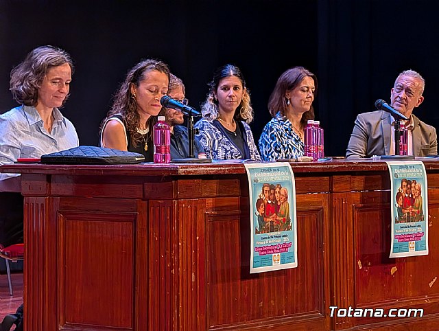 Totana conmemora el Día Mundial de la Salud Mental 2025 con llamadas a la inclusión y la colaboración interinstitucional