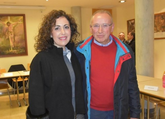 El alcalde felicita al Nazareno de Honor y a la Pregonera de la Semana Santa del 2020, José Antonio García Sánchez y Carmen Ibáñez Aznar, tras sus recientes designaciones