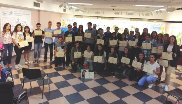 Entregan los III Premios de Excelencia Académica de los cursos 2017/18 y 2018/19 a los alumnos de los centros educativos de Educación Secundaria de Totana