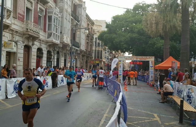 Raúl Cifuentes, Atleta del CAT, vence en la Carrera Internacional Alcaldesa de Águilas