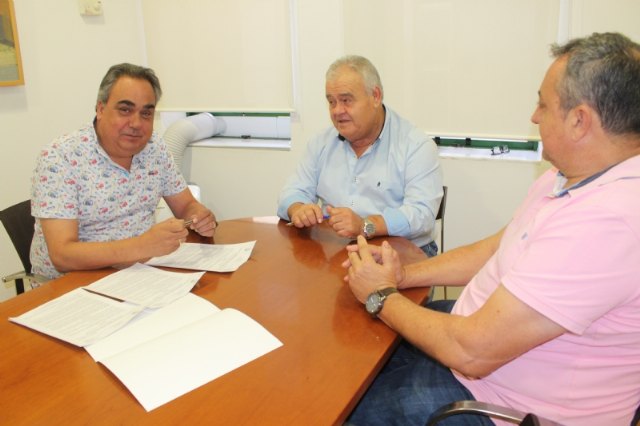 Suscriben un convenio de colaboración con la Asociación de Comerciantes para el 2023 para la promoción del sector