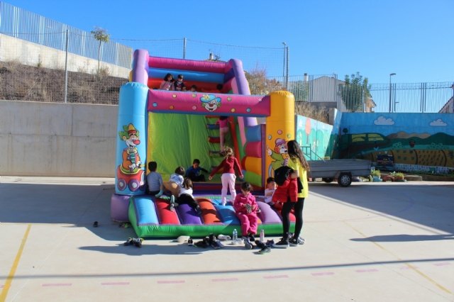 Acuerdan tramitar el expediente para contratar el servicio de “Escuelas de Vacaciones en Navidad 2023/2024. Plan Corresponsables 2023”