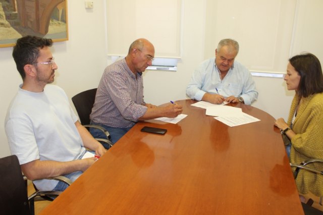 Se firma un acuerdo para promover actividades de dinamización y promoción social en la diputación de El Raiguero