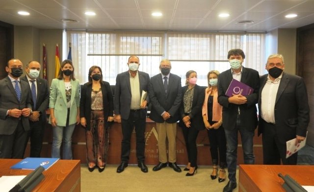 El alcalde pide una Ley de Financiación Local en el transcurso de la Comisión de Economía, Hacienda y Presupuesto de la Asamblea Regional