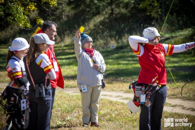 Deportes felicita a Ana Cano, del Club Arco Lorca, por su medalla de plata con España en el Mundial de Tiro con Arco celebrado recientemente en Yankton (EEEUU)