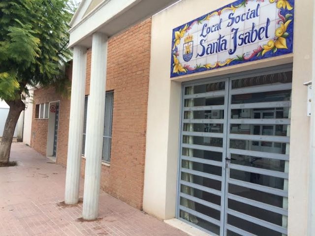 El Ayuntamiento cede el Local Social y la Pista Deportiva del barrio de la Era Alta a la Asociación de Vecinos 'Santa Isabel'