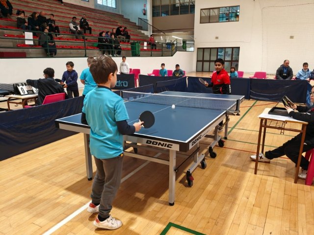 El Pabellón de Deportes 'Manolo Ibáñez' acoge la Fase Local de Tenis de Mesa de Deporte Escolar