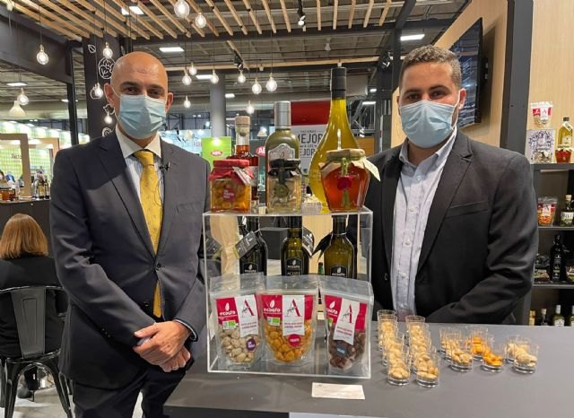 Las almendras ecológicas de COATO triunfan en el Salón Gourmets 2021