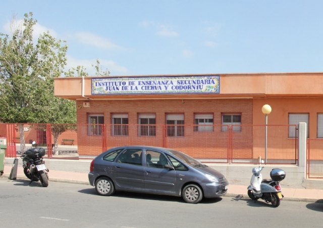 Acuerdan conceder una ayuda de 6.000 euros al IES Juan de la Cierva para el mantenimiento del Barchillerato Internacional