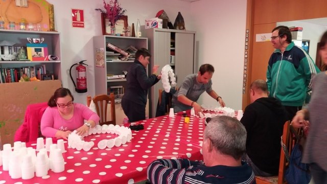 En marcha con detalle navideño, en los centros de Día de personas con enfermedad mental y Centro de Día José Moya Trilla