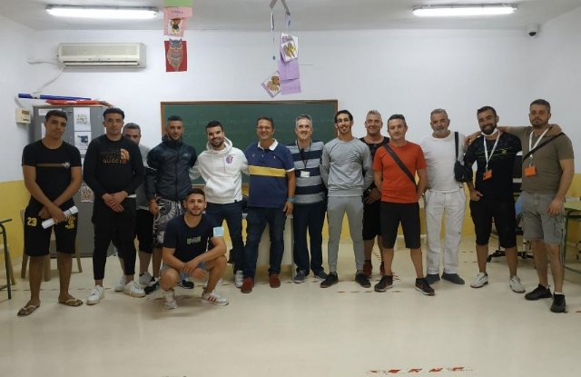 La Peña Barcelonista de Totana implanta en el Centro Penitenciario de Murcia el taller de 'Acción consciente'