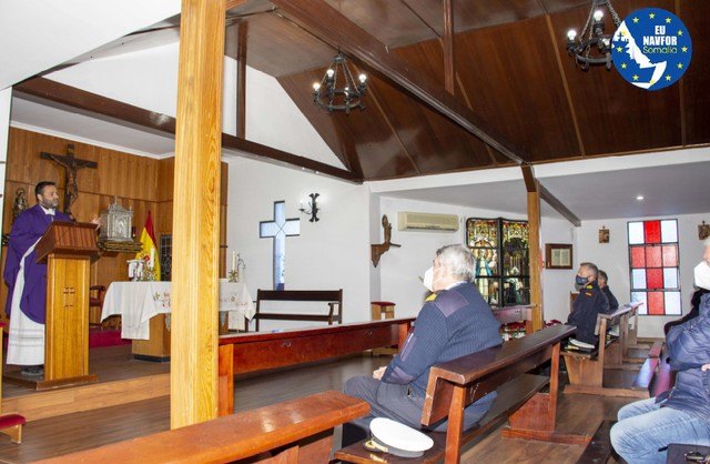 Celebrada misa funeral por el eterno descanso de Juan José Cánovas, Alcalde de Totana, en Rota (Cádiz)