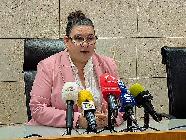 El ayuntamiento de Totana, obligado por ley a autorizar una antena en La Charca pese al rechazo vecinal