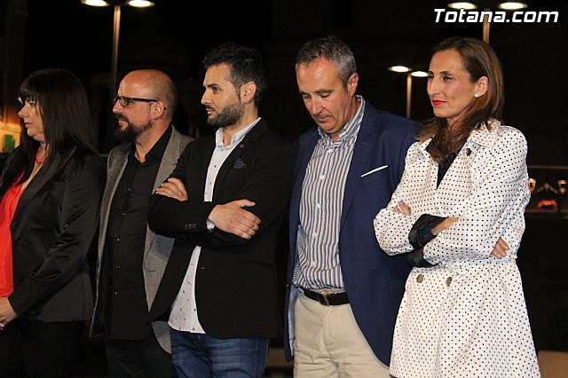 María Isabel Rubio de la Peña, primera por la derecha / Totana.com