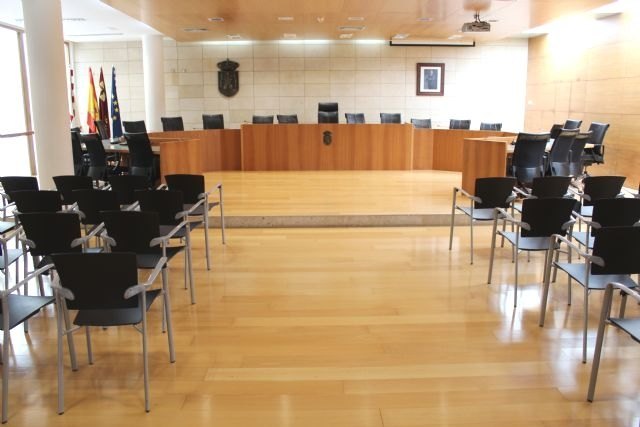 El Pleno municipal aborda la moción conjunta para conmemorar el 25-N, Día Internacional de la Eliminación de la Violencia hacia la Mujer