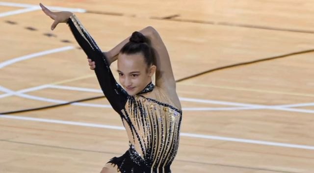 Teresa Martínez, del Club Rítmica Totana, logra su clasificación para el Campeonato Nacional Copa Base