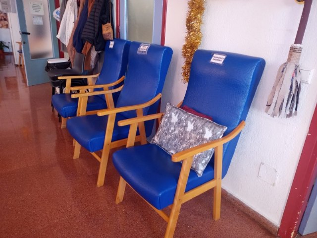 Se adquieren nuevos sillones relax para los usuarios del Centro de Día de Personas Mayores Dependientes