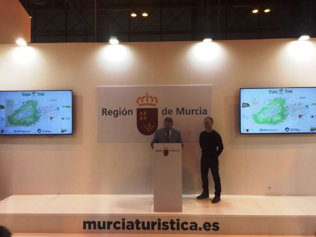 La Mancomunidad Turística de Sierra Espuña presenta una iniciativa de ecoturismo, para fomentar la práctica del senderismo en el parque regional