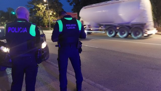 La Policía Local de Totana se suma a la campaña de vigilancia y control del transporte escolar durante esta semana