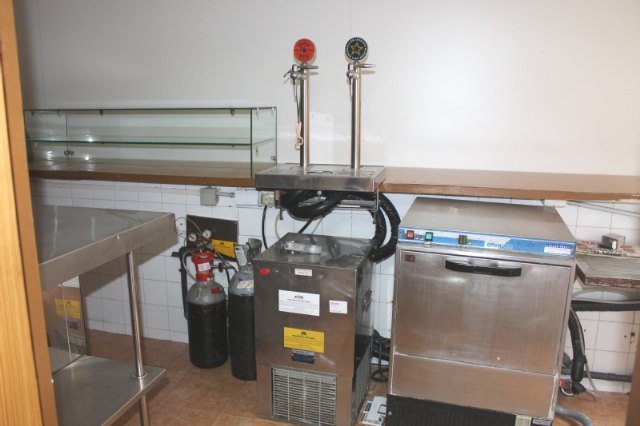 Se ejecutarán obras para acondicionar el bar del Centro Municipal de Personas Mayores de la plaza Balsa Vieja