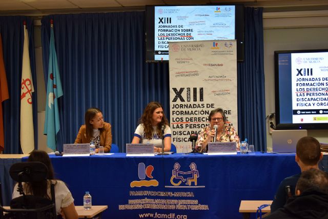 FAMDIF reúne a 75 personas en sus XIII Jornadas de Formación sobre Discapacidad Física y Orgánica en Totana