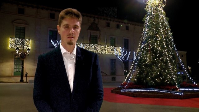 El alcalde lanza un mensaje sobre la importancia de compartir y disfrutar la Navidad con los seres queridos
