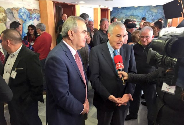 La Asamblea acuerda pedir al Gobierno regional que junto a los ayuntamientos adopten medidas para que la planta fotovoltaica de Zarcilla de Ramos tenga la menor afectación sobre industrias, viviendas y explotaciones agrícolas