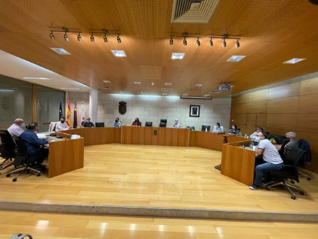 La Mesa de Bienestar Animal apela a la necesidad de concienciar a la población del mantenimiento de las calles sin excrementos de mascotas