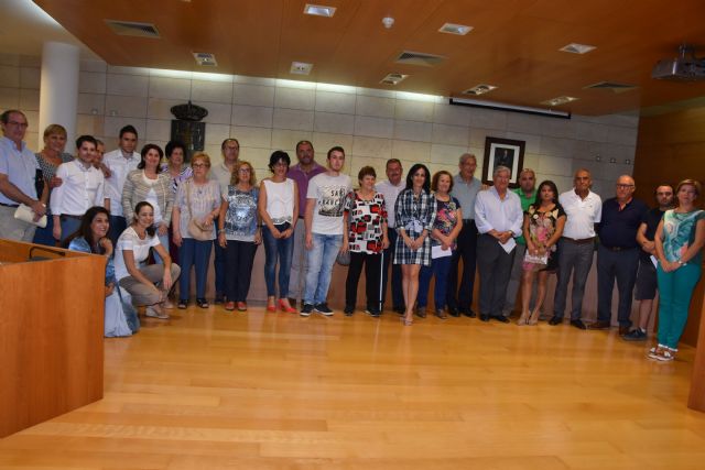 Se presenta y toma posesión la nueva Junta Local de la Asociación Española contra el Cáncer (AECC)