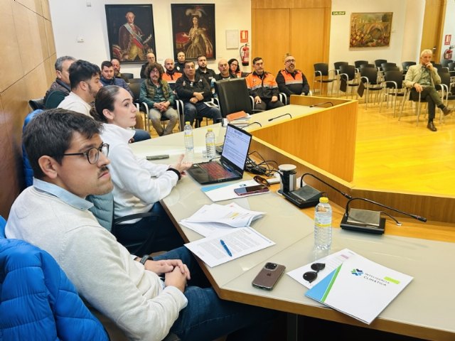 Presentan los Planes de Emergencias Municipal (PEMU) y de Actuación Municipal contra Incendios Forestales (PAMIF) a los agentes implicados del municipio