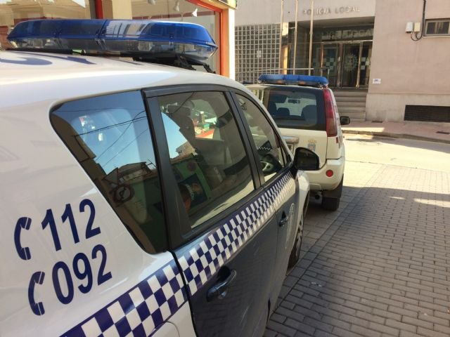 La Policía Local detiene este fin de semana a dos personas por conducir bajos los efectos del alcohol y a otras dos por un delito de asociación ilícita
