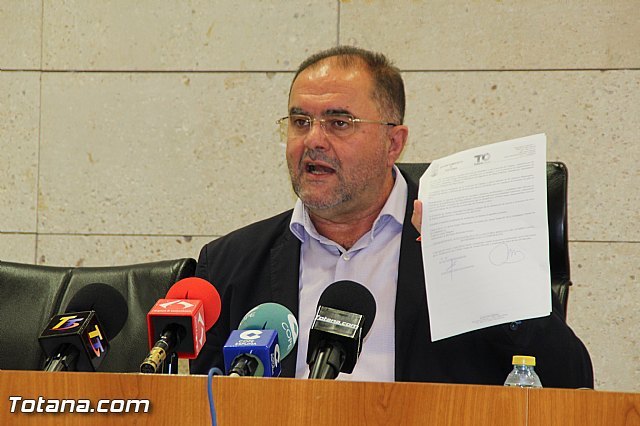 Rueda de prensa del alcalde de Totana sobre el PGOM, el Plan de Ajuste y actualidad política