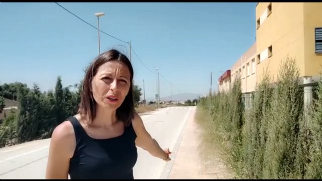 El PP propone que el ayuntamiento aproveche el periodo de verano para adecuar los accesos al colegio Guadalentín, ubicado en la pedanía de El Paretón