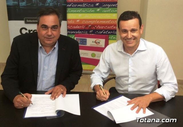 Cajamar facilita líneas especiales de financiación a los comerciantes de Totana