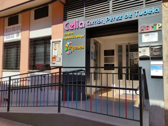 Proponen instar a la Consejería de Salud y a la Comisión Regional de Farmacia para que se solvente la denegación de un medicamento huérfano a una vecina de Totana